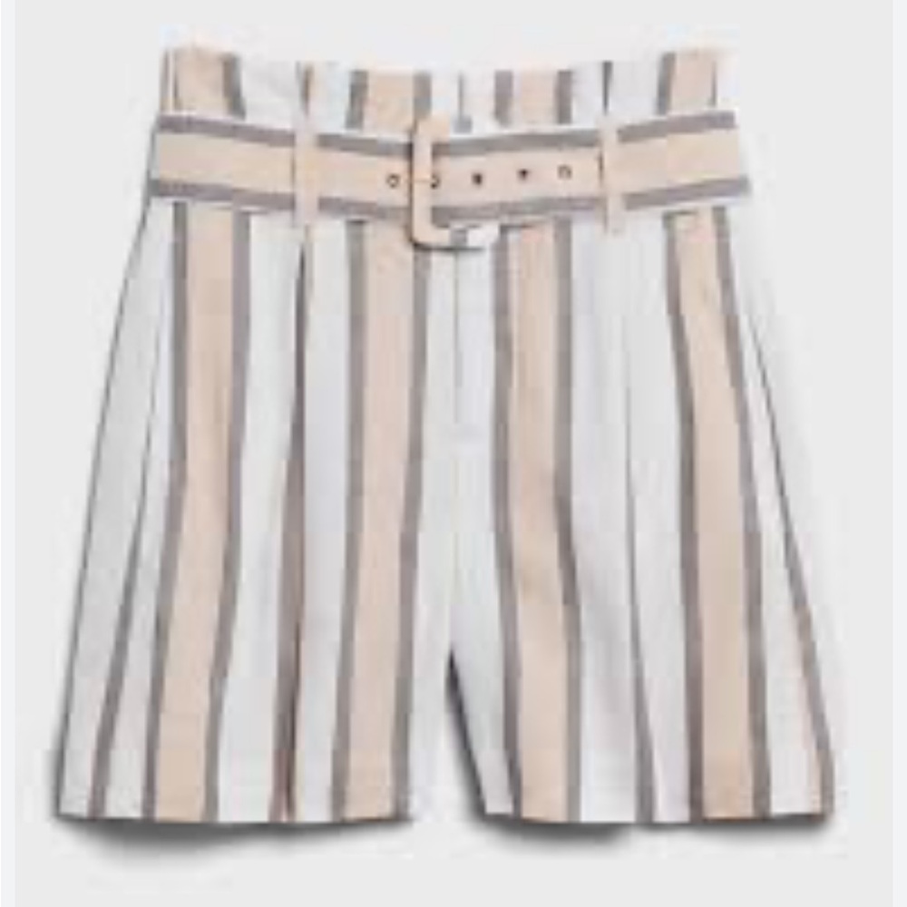 Banana Republic High-Waist Short / Size 2